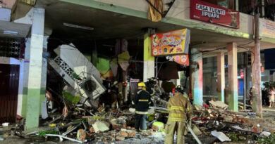 Explosión destruye tres locales comerciales en Jipijapa, Manabí